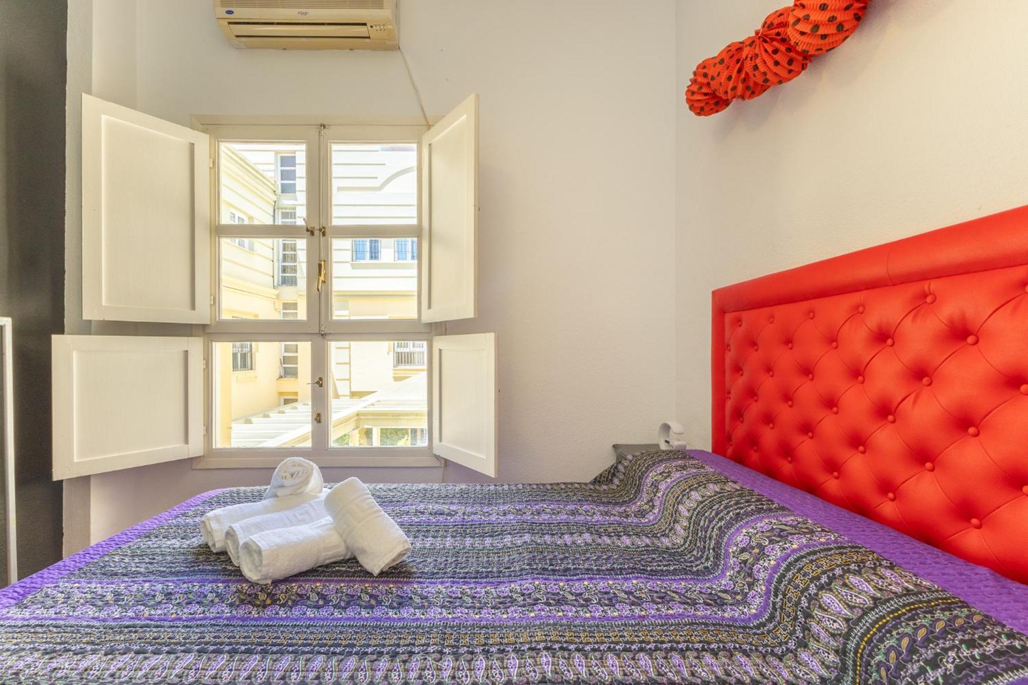 Conde Center Premium Suites, Free Parking Sevilha Exterior foto